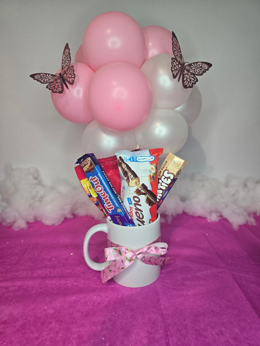 Valentine's Day Mug Hamper - A Heartfelt Gift of Love